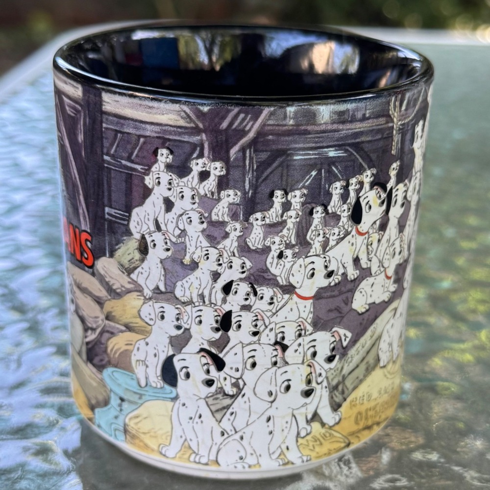 Vtg Disney Animation 101 Dalmatians Mug Black Interior Made in Japan Collectible